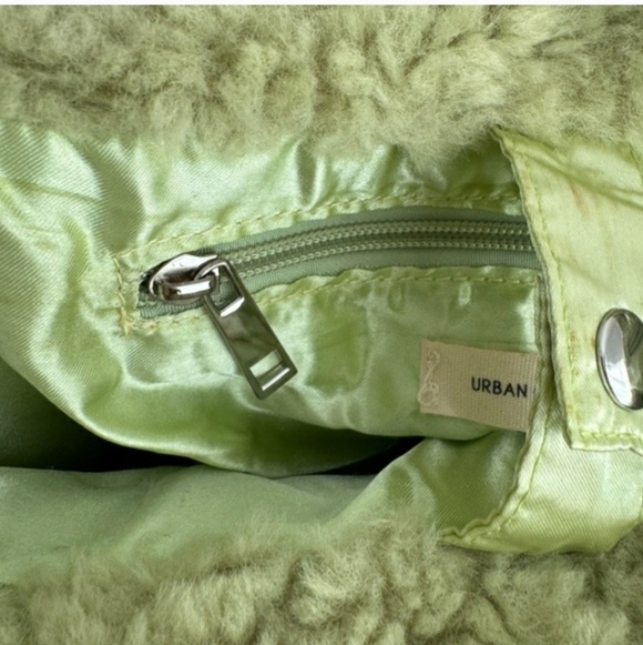 Urban Outfitters Green Fuzzy Tote Bag - Picture 4 of 12